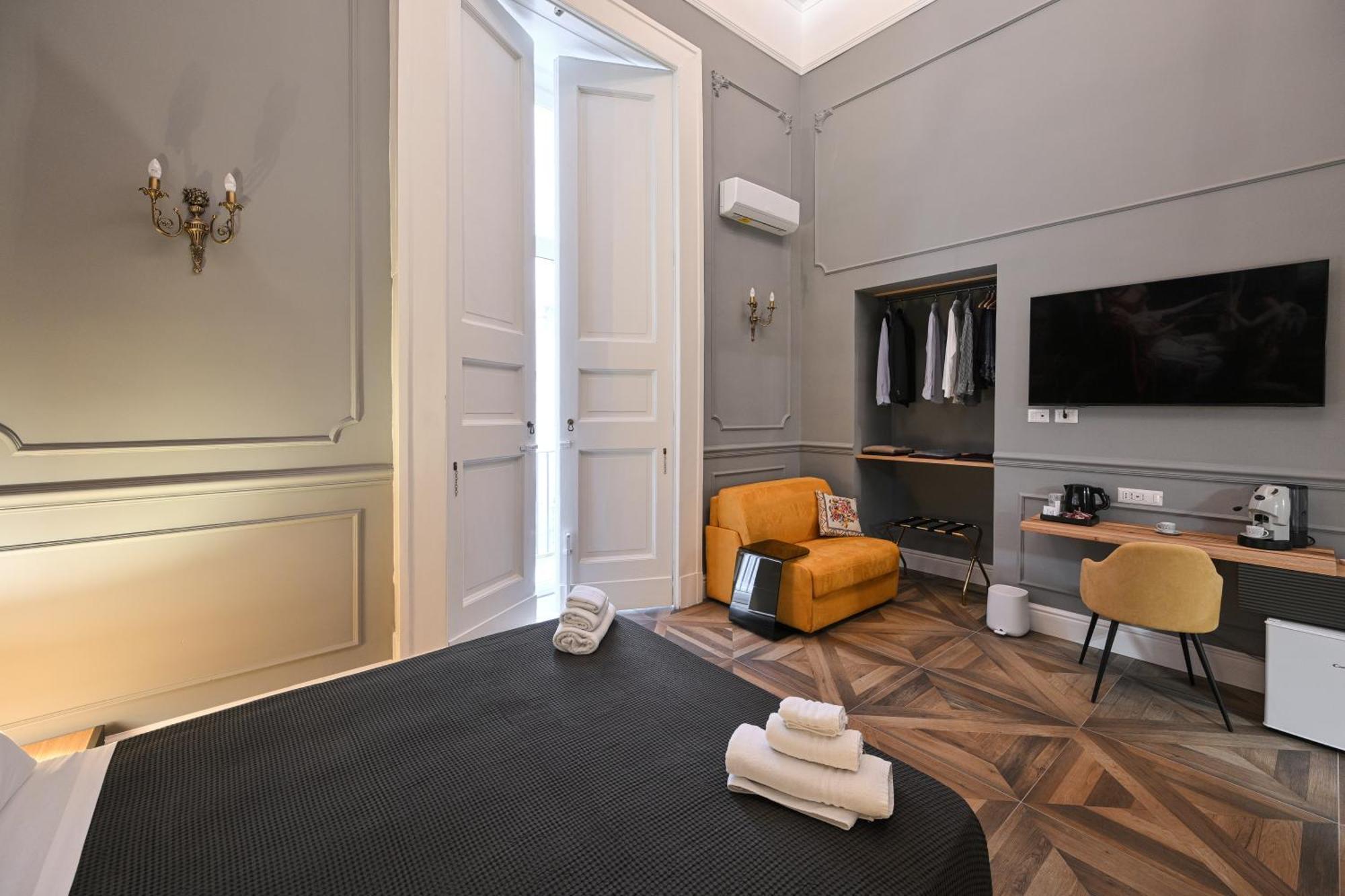 Toledo 424 Suite Napoli Eksteriør bilde